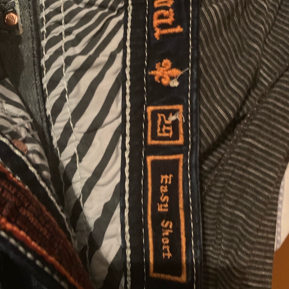 Shorts - Picture 4 of 4